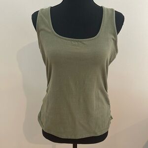 COPY - Venus hunter green tank top